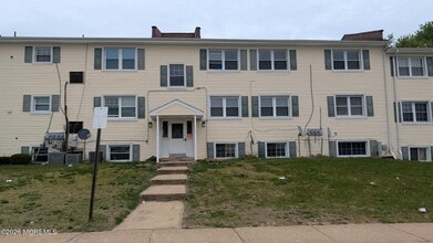 Building Photo - 226 Sawmill Rd