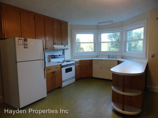 Building Photo - 1800 Hylan Ave