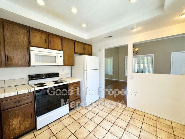 Building Photo - 10262 Mirabel Ln