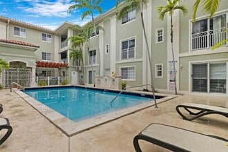 Building Photo - 45 Antilla Ave