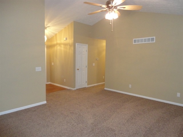 Foto del edificio - 6406 Symmes Lane