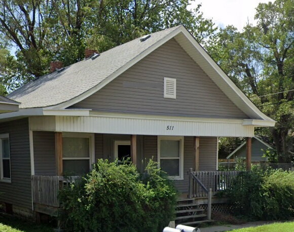 Building Photo - "Charming 2-Bedroom Gem in Wichita: Cozy 1...