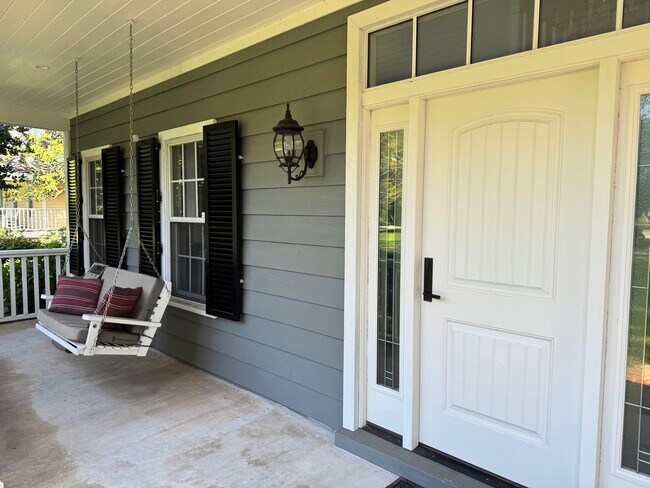Building Photo - 4885 13th Ln