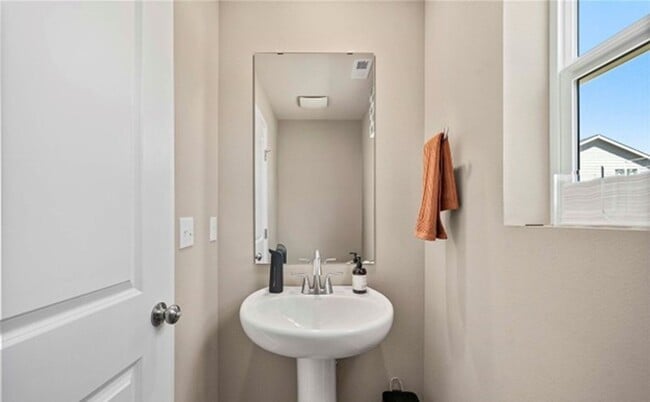 Building Photo - New Construction 3 bedroom property in Sul...