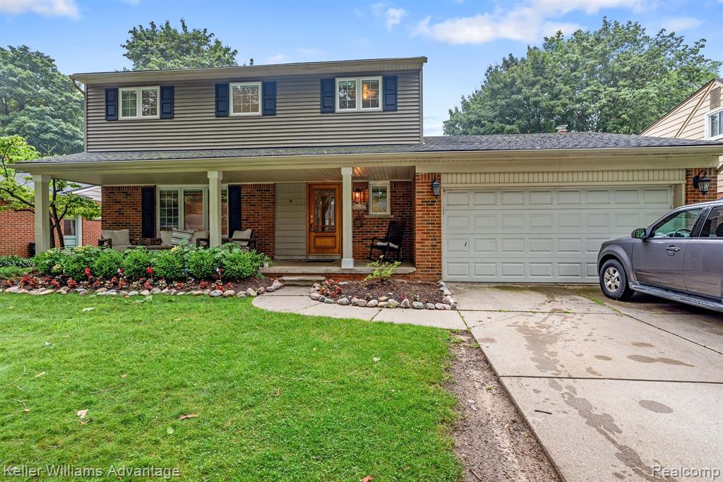 16147 Fairlane Dr, Livonia, MI 48154 House Rental in Livonia, MI