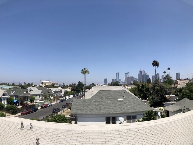 Foto del edificio - 1984 Park Grove Ave