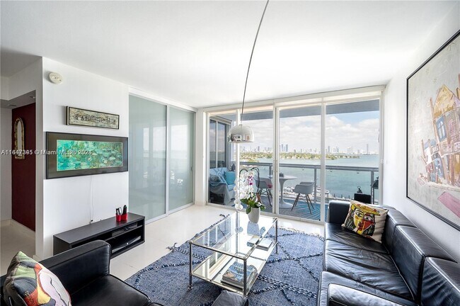 Foto del edificio - 1800 Sunset Harbour Dr