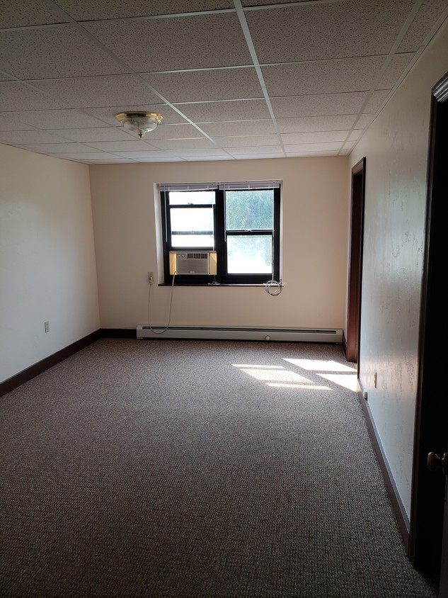 105 S Main St, Oconto Falls, WI 54154 Apartments Oconto Falls, WI