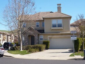 Building Photo - 8143 Carlisle Way