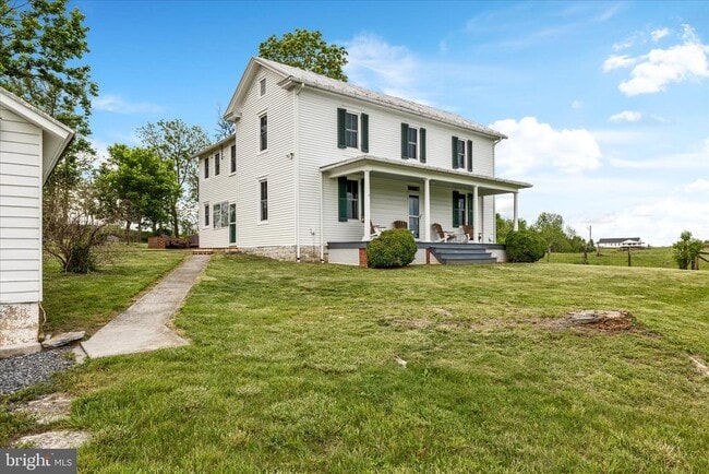 Foto del edificio - 5452 Middle Rd