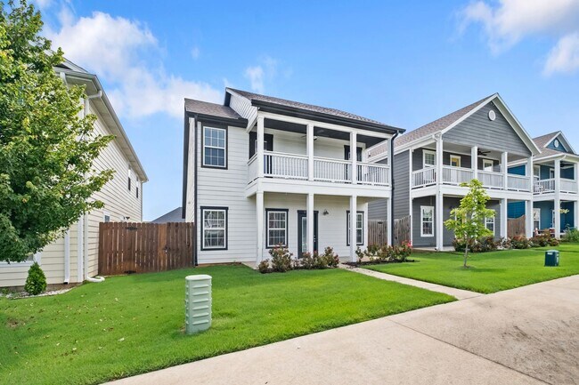 Foto del edificio - tylish 3-Bedroom Home with Balcony & Moder...