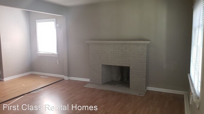Building Photo - 4 br, 1 bath House - 3679 Buchanan St
