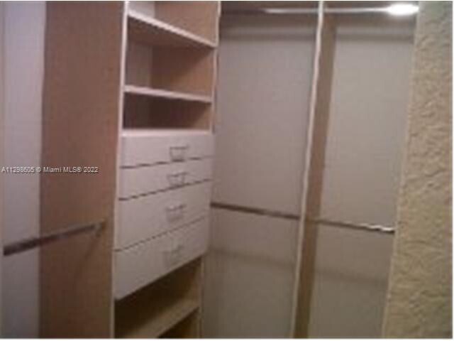 Building Photo - 11408 SW 17th Ct