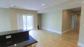 Interior Photo - 906-910 Hyde Park Ave