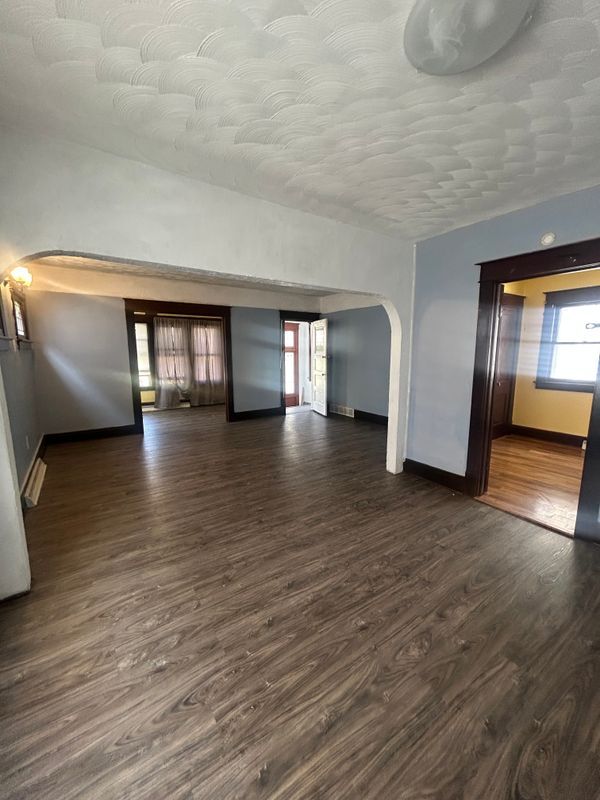 Building Photo - 81 St Florian St
