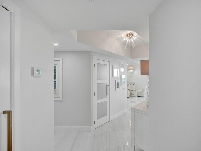 Foto del edificio - 411 N New River Dr E