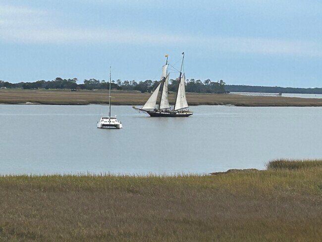 Building Photo - 1 Marina Dr