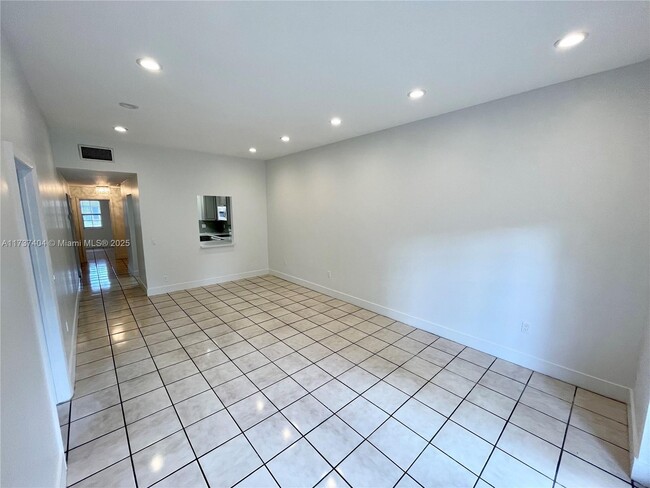 Foto del edificio - 2456 SW 58th Manor