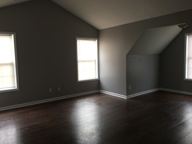 Building Photo - 1575 Margate Ct NW