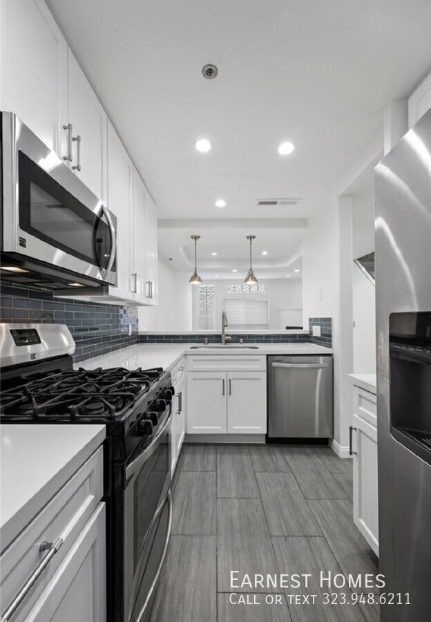 Foto del edificio - 4310 Whitsett Ave