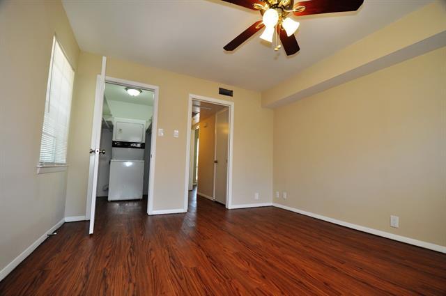 Building Photo - 4818 Cole Ave