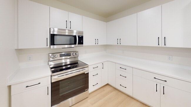 Kitchen - Maple Rock Reserve