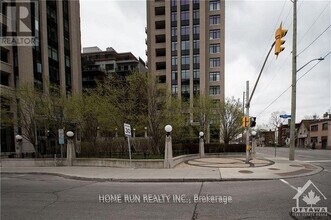 Building Photo - 245 Kent St