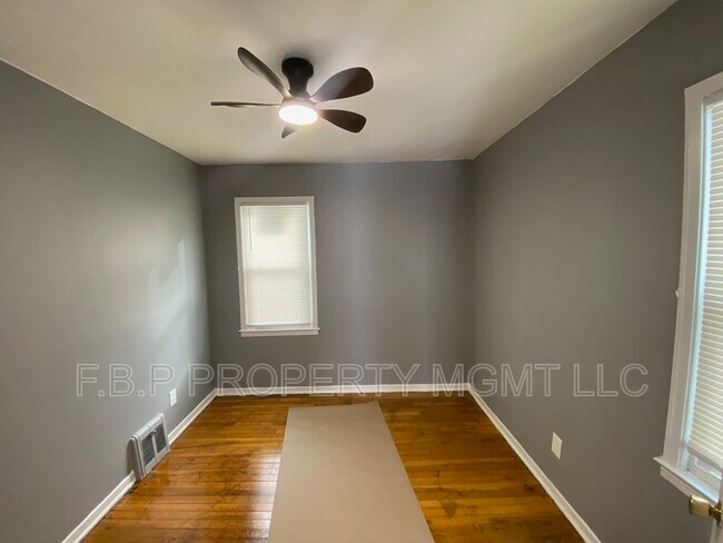 Foto del edificio - 17190 Ontario St