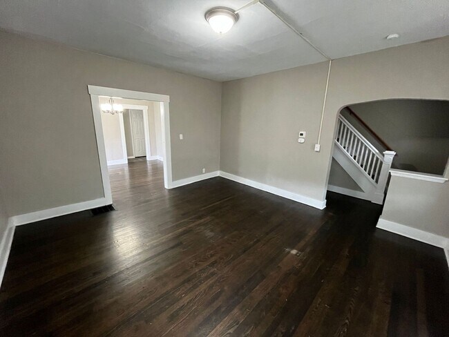 Foto del edificio - 911 6th Ave