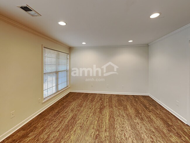 Foto del edificio - 3604 McPhail Dr NW