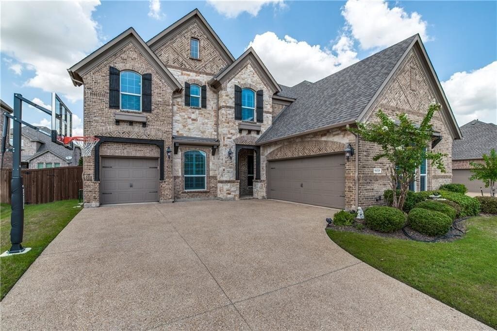 Foto principal - 14226 Russell Rd