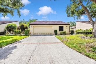 Building Photo - 3905 Glen Oaks Manor Dr