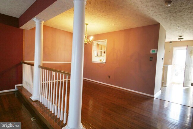 Foto del edificio - 3340 Hollow Ct