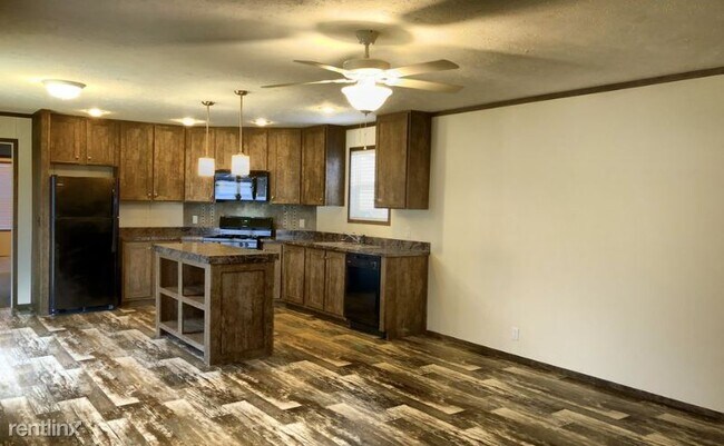 Building Photo - 3 br, 2 bath Mobile Home - 127 Patton Drive