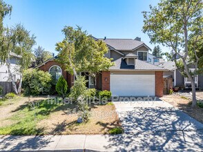 Building Photo - 512 Bluerock Dr