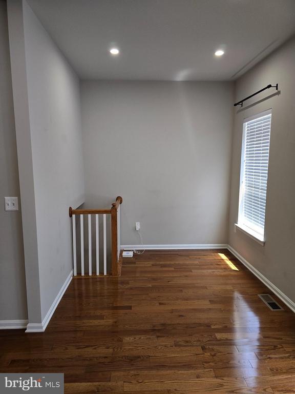 Foto del edificio - 429 Woodcrest Dr SE