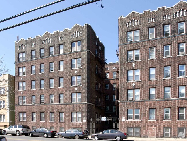 Building Photo - 1405-1415 Palisade Ave