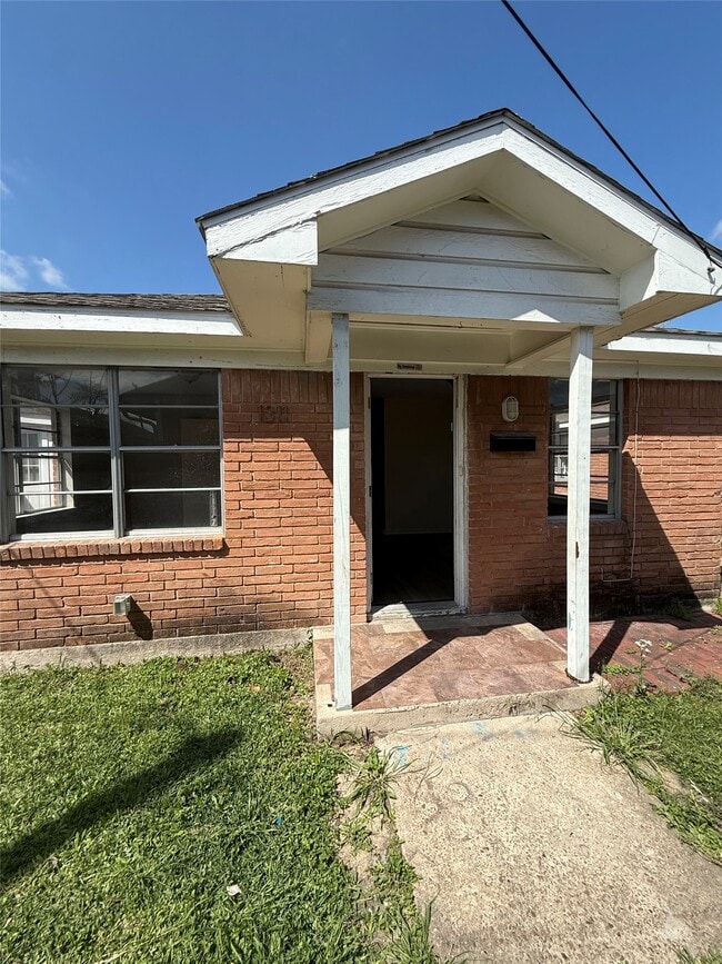 Building Photo - 1311 Malvern St