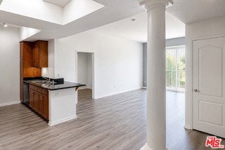 Building Photo - 4060 Glencoe Ave
