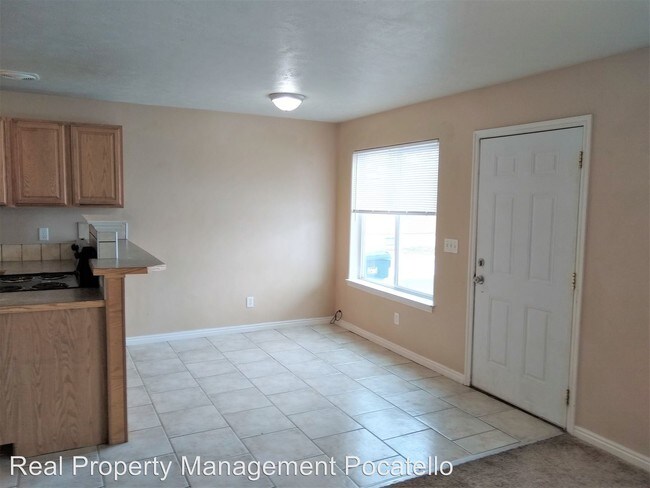 Building Photo - 1580 Zener St
