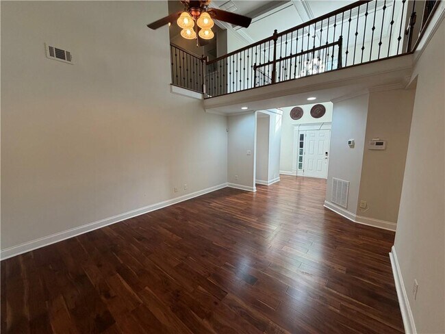Foto del edificio - 649 Lawton Ridge Dr
