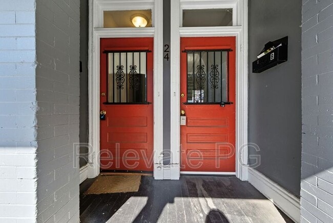 Photo - 24 S Davis Ave House