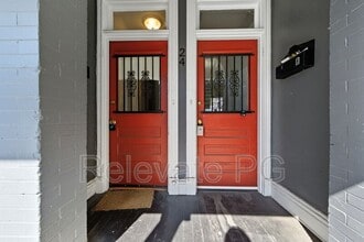 Building Photo - 24 S Davis Ave
