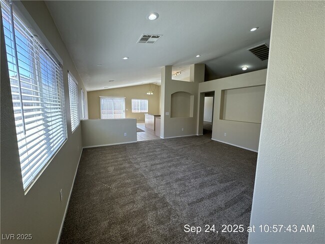 Building Photo - 1025 Whispering Birch Ave