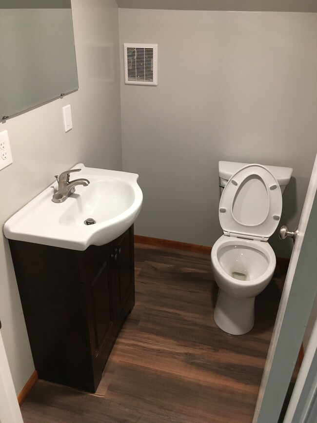 1/2 bath - 3065 H and H Ln