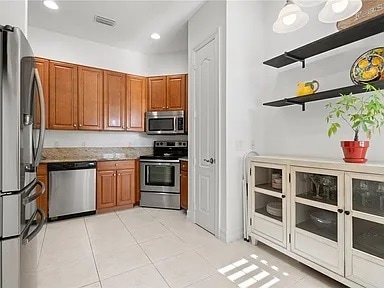 Foto del edificio - 1945 Bridgepointe Cir