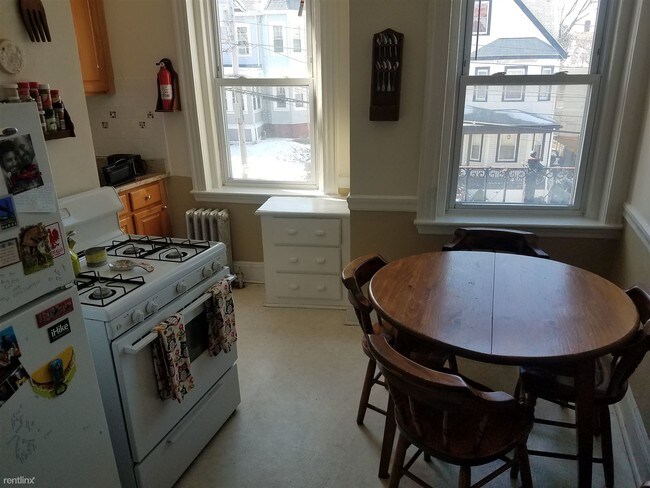 Foto del edificio - Studio, 1 bath Apartment - 4 Hancock St 4
