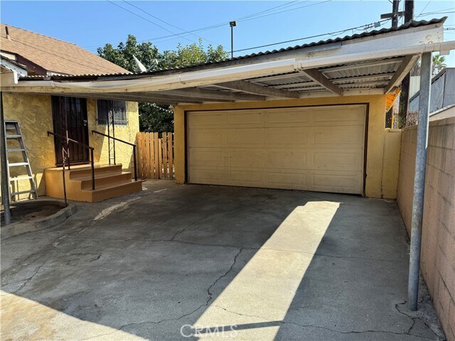 Building Photo - 12726 Belhaven Ave