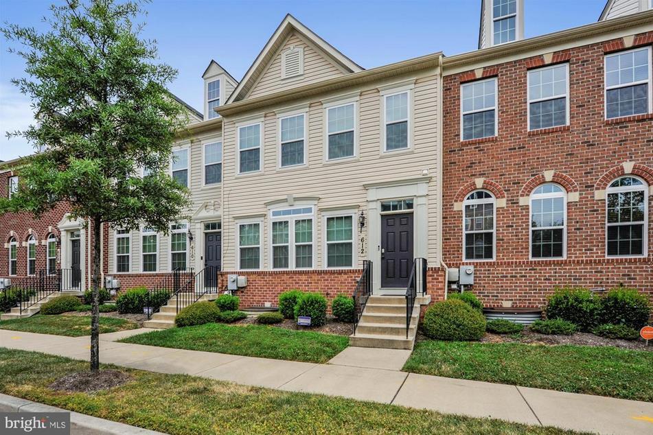 612 Chance Place, Capitol Heights, MD 20743 Townhome Rentals in