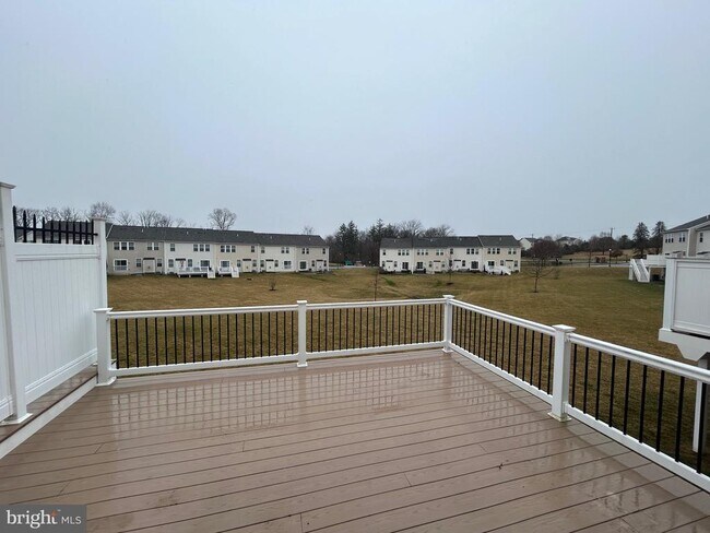 Foto del edificio - 44 Clement Ct